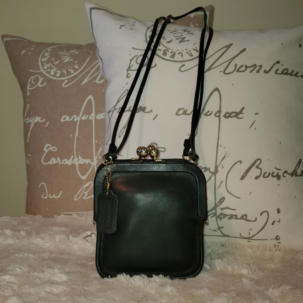 🥰 VINTAGE COACH CHUNKY CASHIN SWING BAG